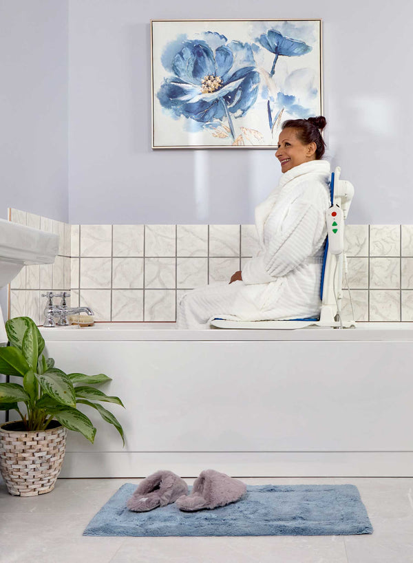 Elixir Pro Bath Lift in use