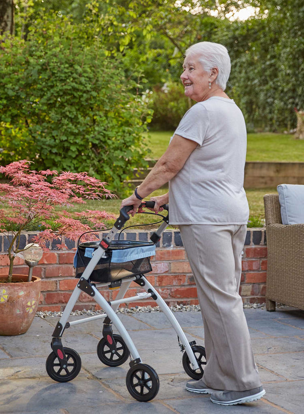 Tuni Nova Rollator in use