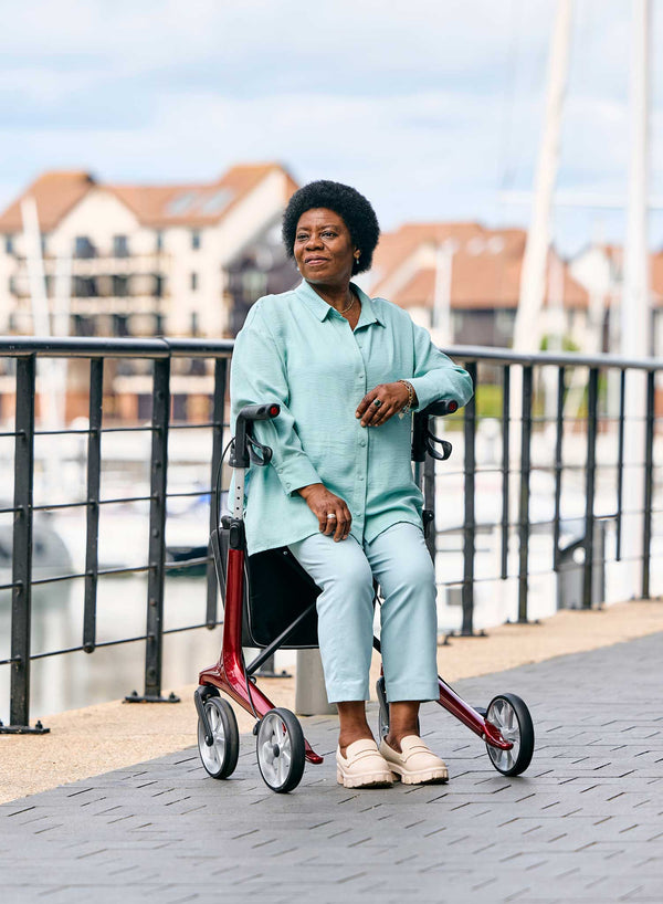 iLITE Solus Carbon Fibre Rollator in use