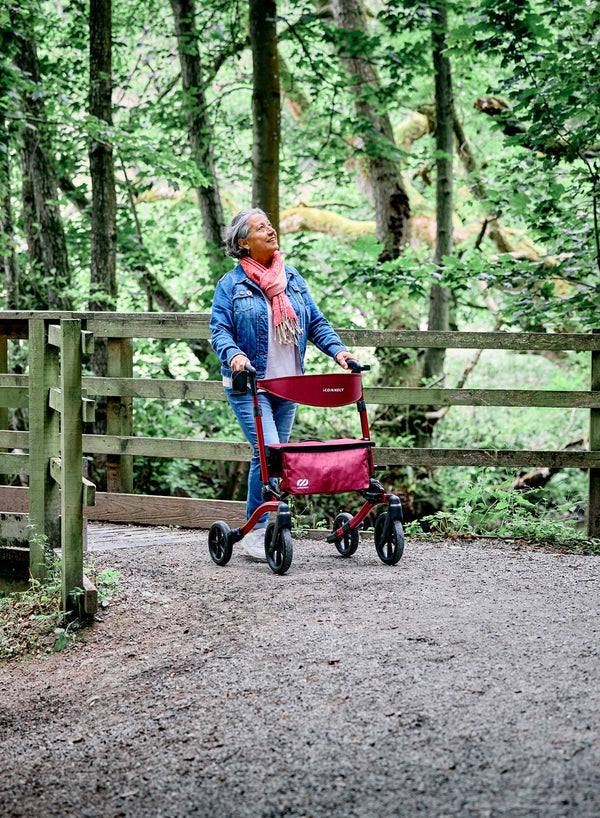 iCONNECT Cascade Rollator in use