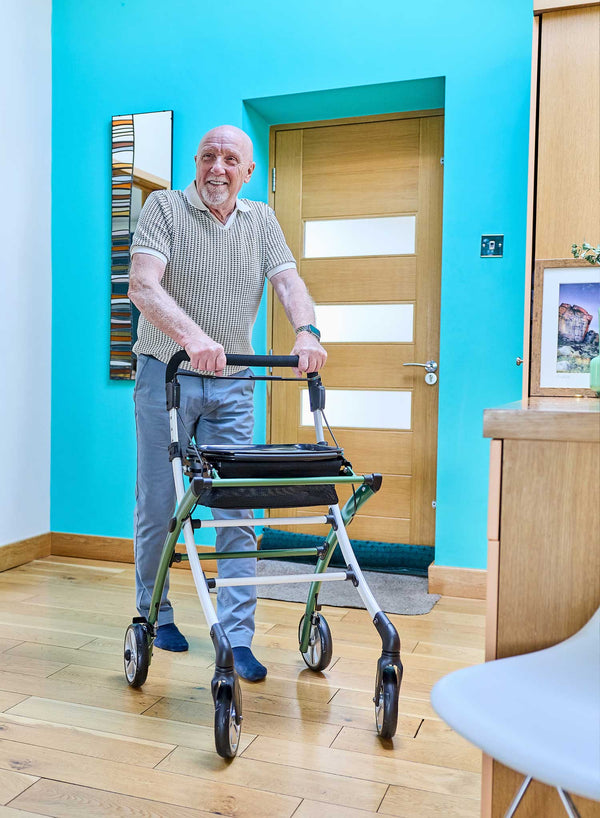 Tuni Tesara Rollator in use