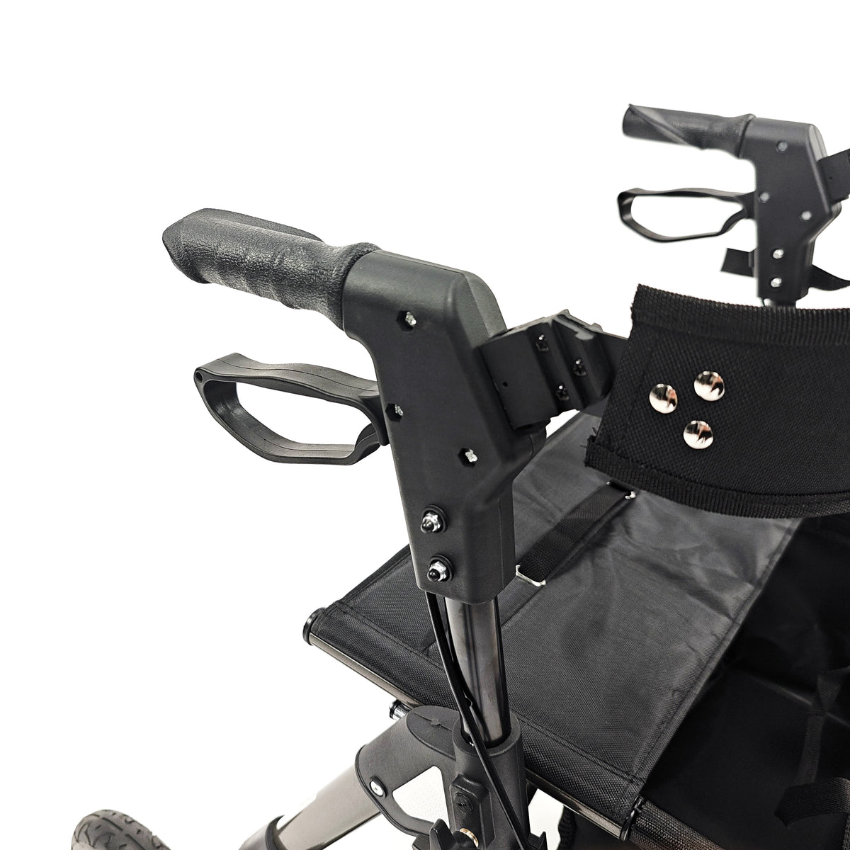 Traxion Outdoor Rollator