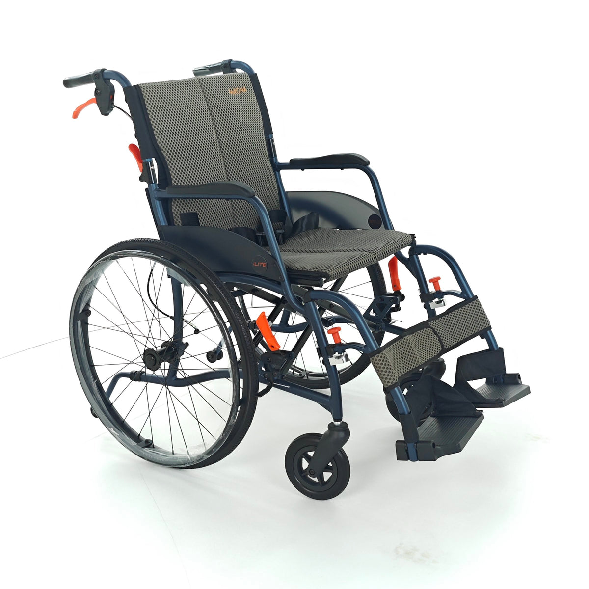 2066_1.jpg
