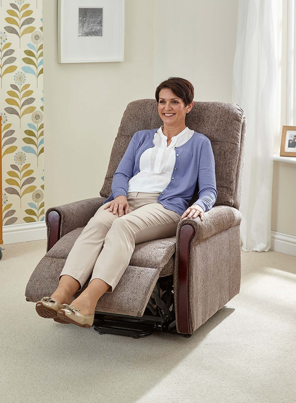 MaxiComfort Classic Riser Recliner in use