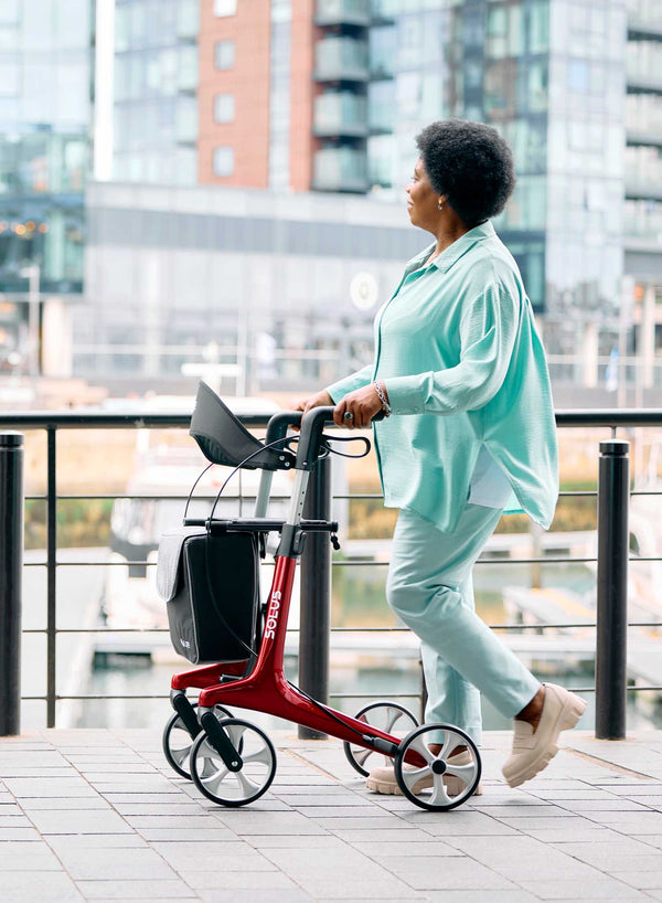 iLITE Solus Carbon Fibre Rollator in use