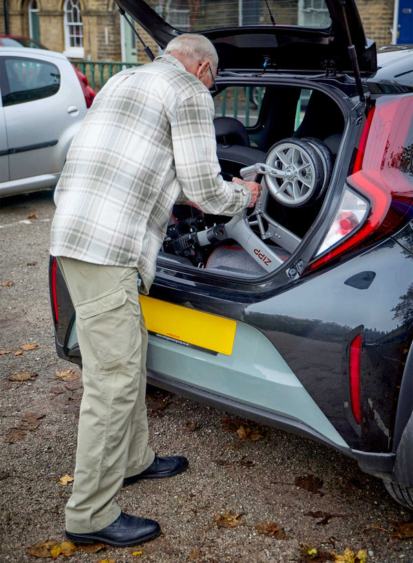 X-Go Zipp Rollator in use