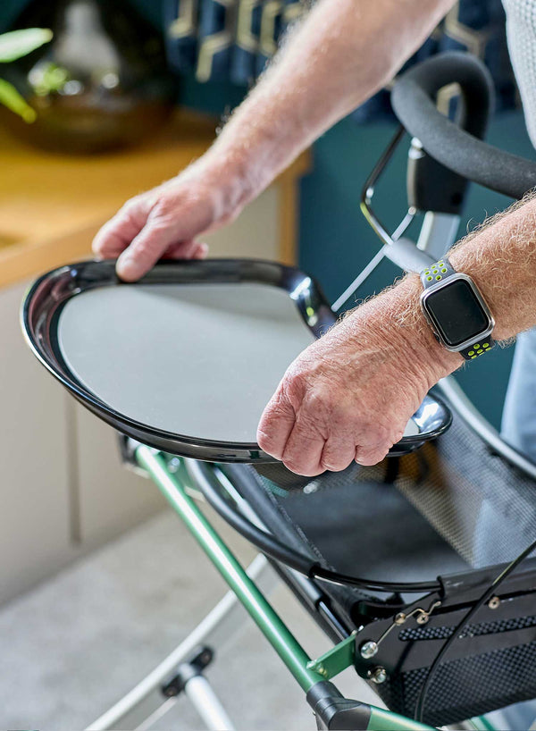 Tuni Tesara Rollator in use