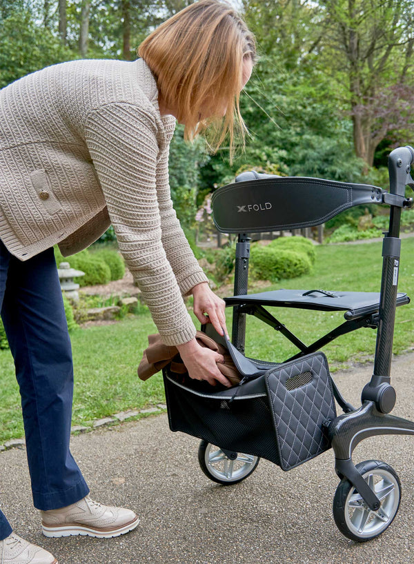 proLite Carbon X Fold Rollator in use